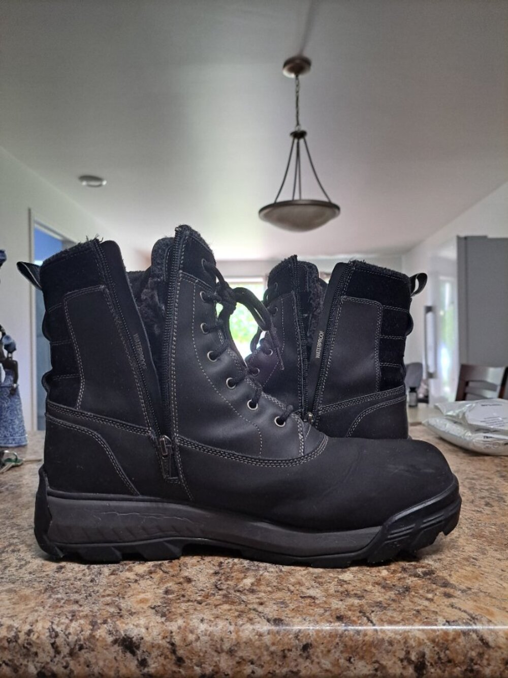 Bottes d’hiver NEXGRIP – Taille 12 – Antidérapantes - Picture 4 of 6